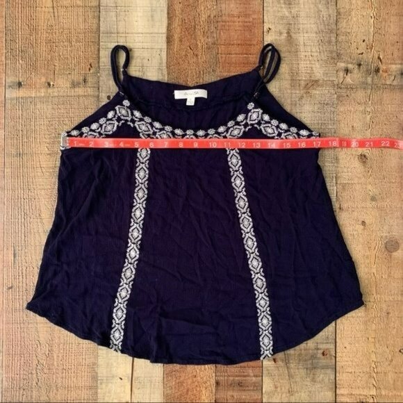 Active USA blue and white cami camisole tank top with embroidered detail - L - Picture 2 of 7